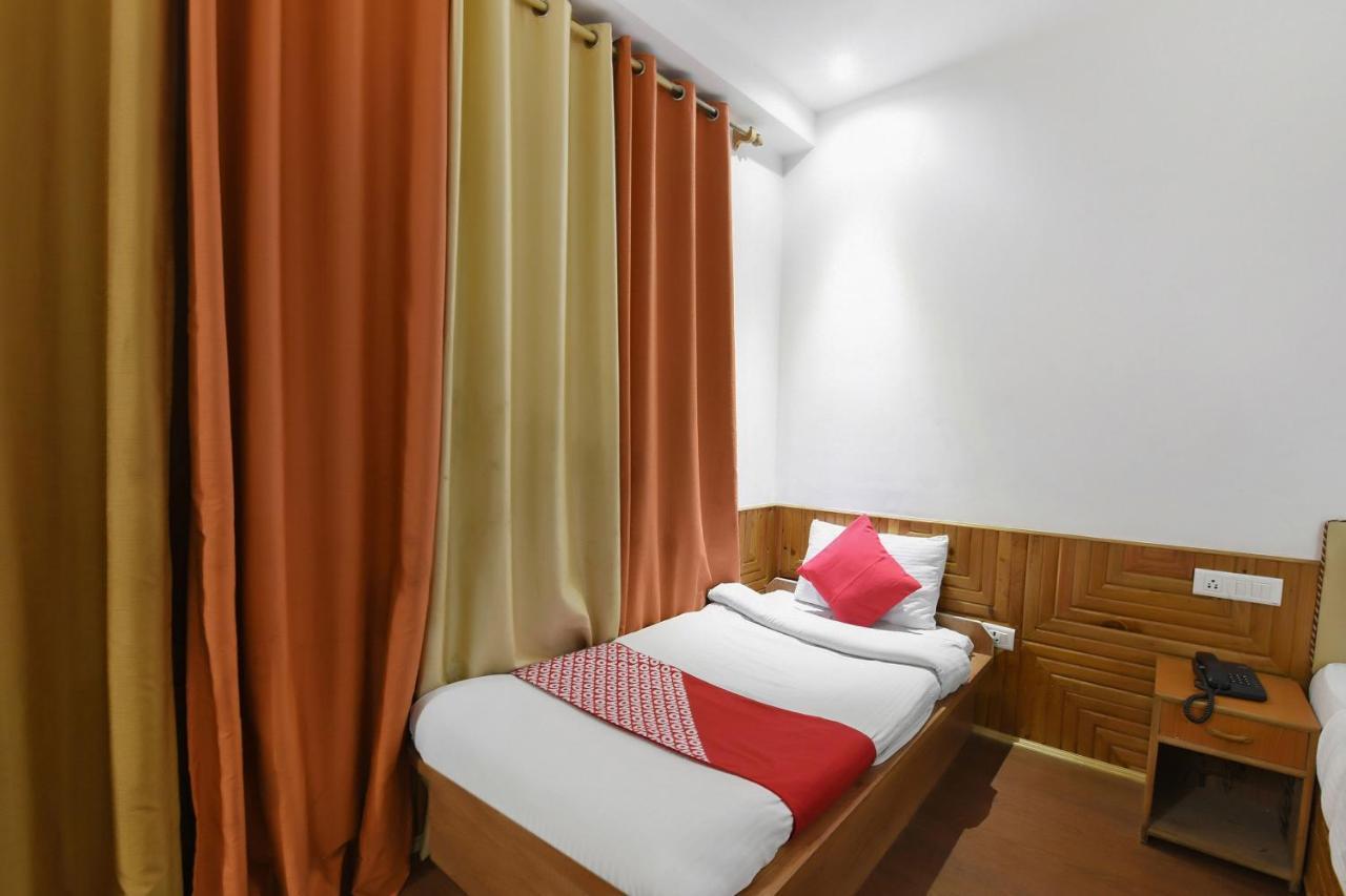 Oyo 23533 Mount View Otel Kulu Dış mekan fotoğraf