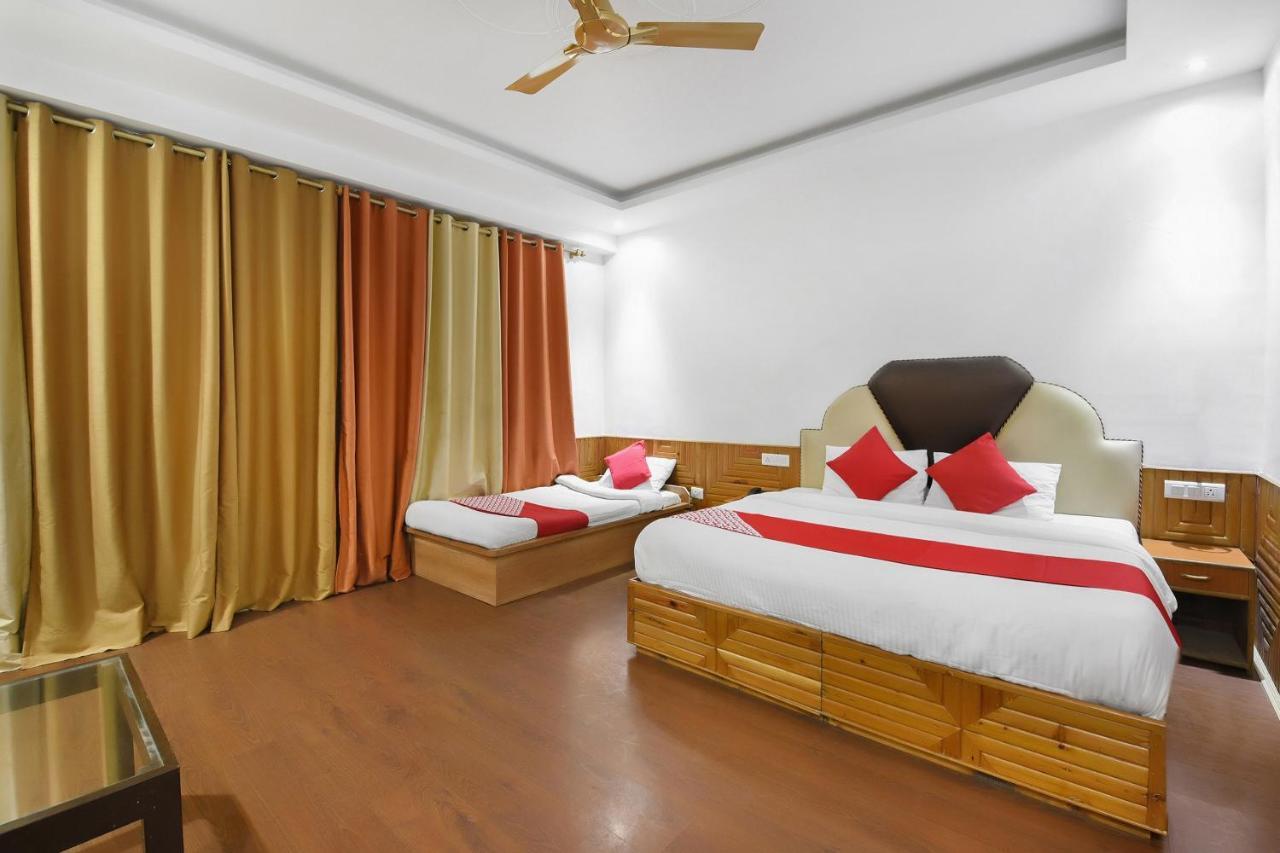 Oyo 23533 Mount View Otel Kulu Dış mekan fotoğraf