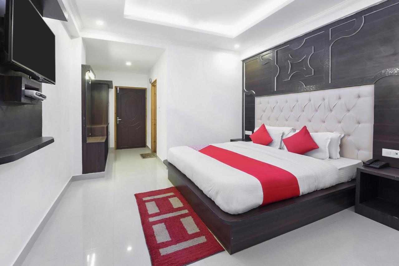 Oyo 23533 Mount View Otel Kulu Dış mekan fotoğraf
