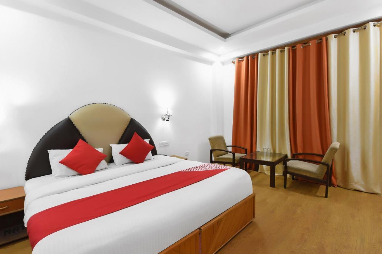 Oyo 23533 Mount View Otel Kulu Dış mekan fotoğraf
