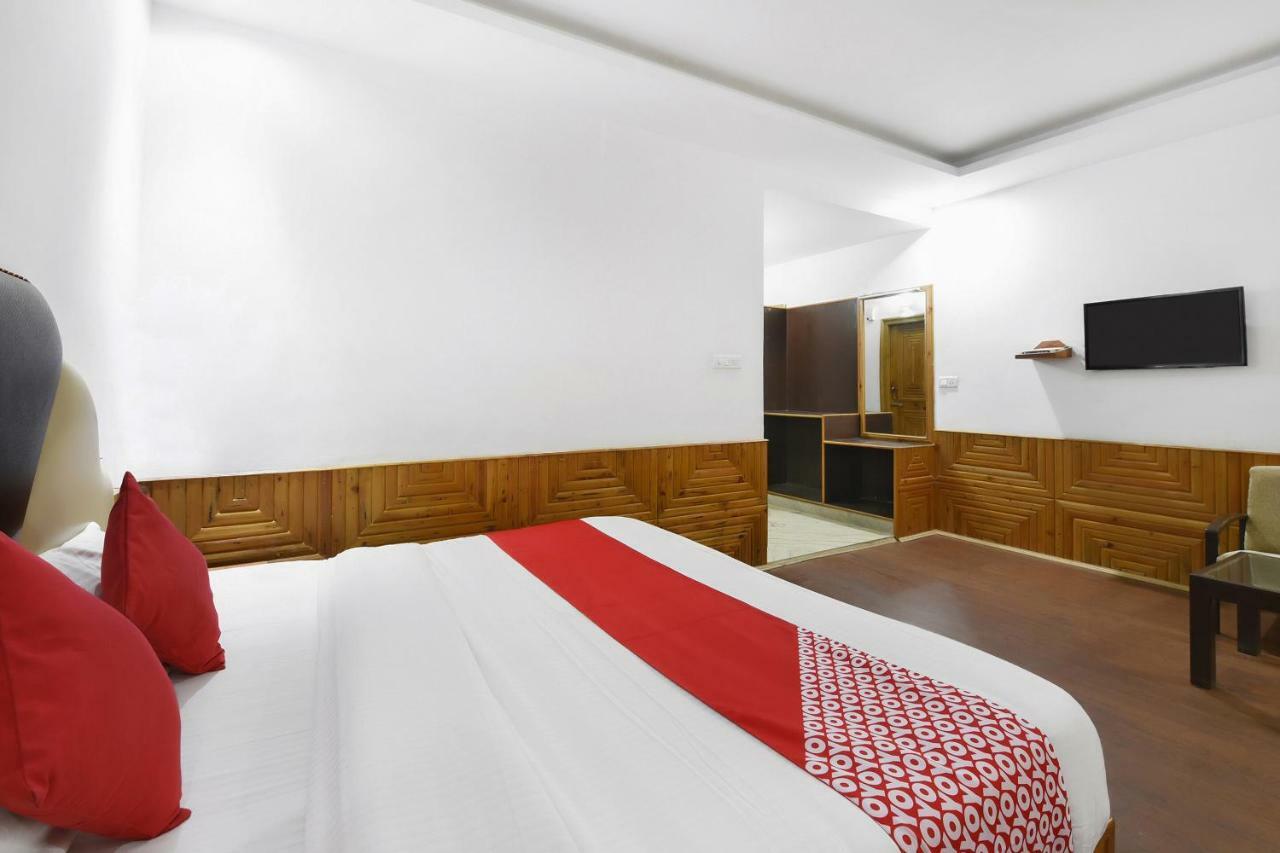 Oyo 23533 Mount View Otel Kulu Dış mekan fotoğraf