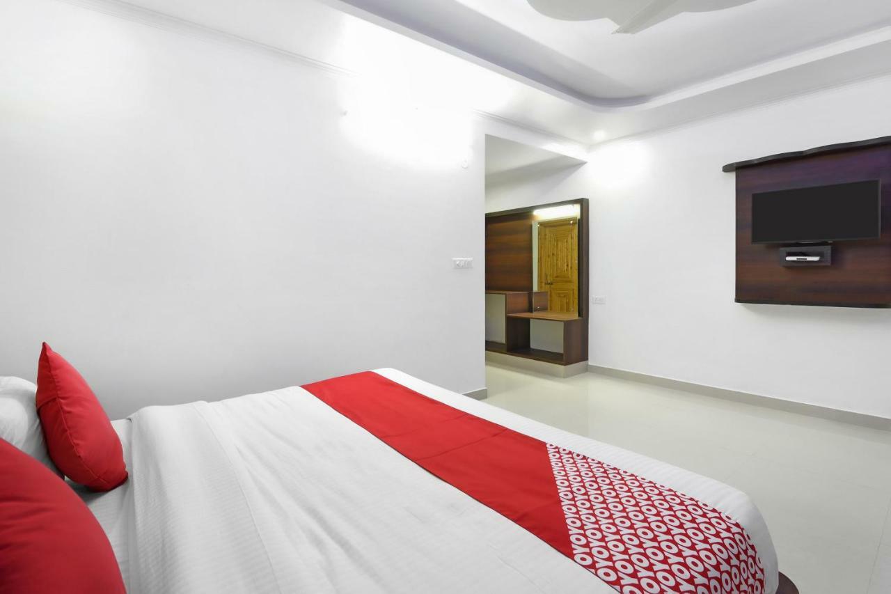 Oyo 23533 Mount View Otel Kulu Dış mekan fotoğraf